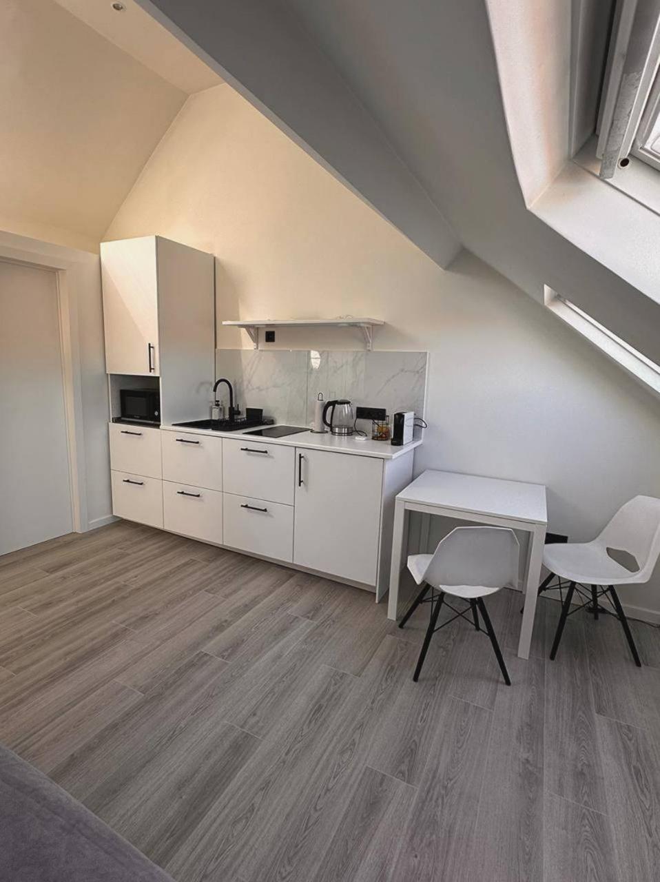 Apartamento Skyroof A Ixelles - Viaduc Bruselas Exterior foto
