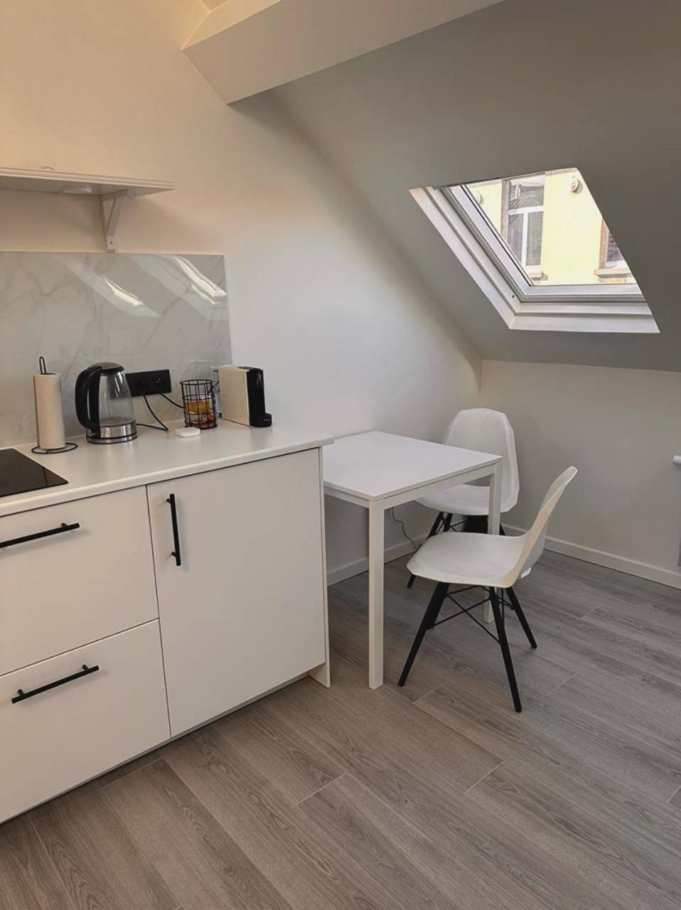 Apartamento Skyroof A Ixelles - Viaduc Bruselas Exterior foto